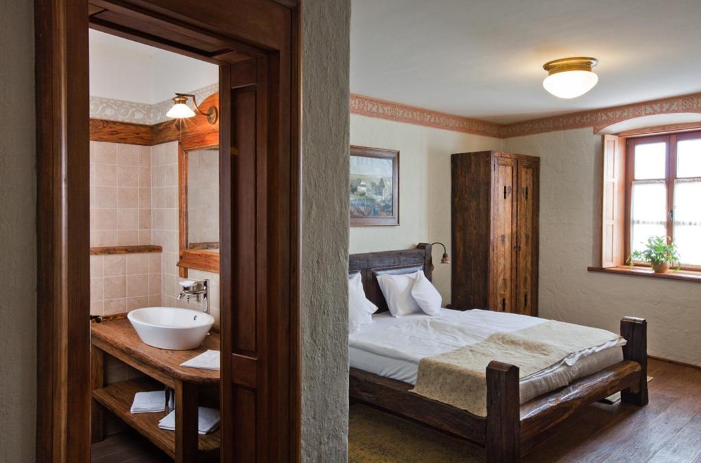 Halasi Pince Panzio Villány Zimmer foto